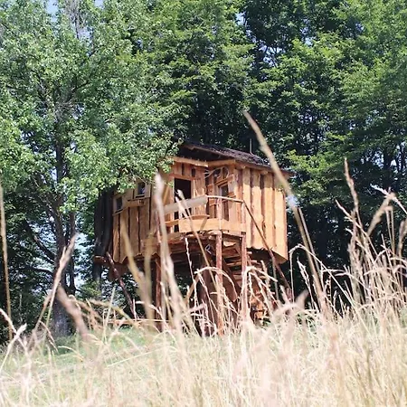 Treehouse Toplak בקתה Ruse