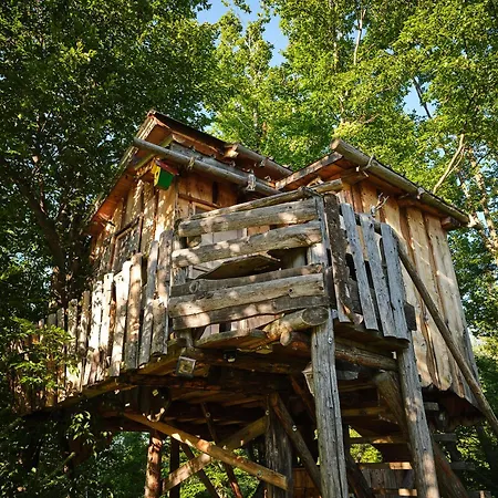 בקתה Treehouse Toplak