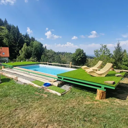 Treehouse Toplak Dağ evi